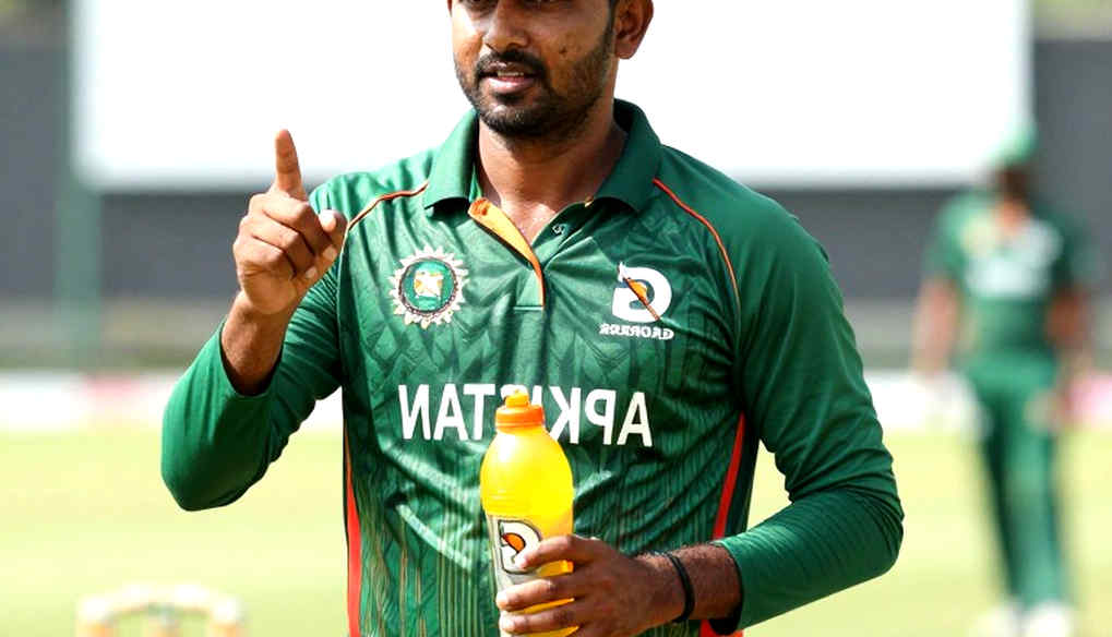 পুণে ওয়ানডে: কোহলির সেঞ্চুরির আড়ালে বাংলাদেশের মাঝ-ওভারের নীরব ক্ষয়