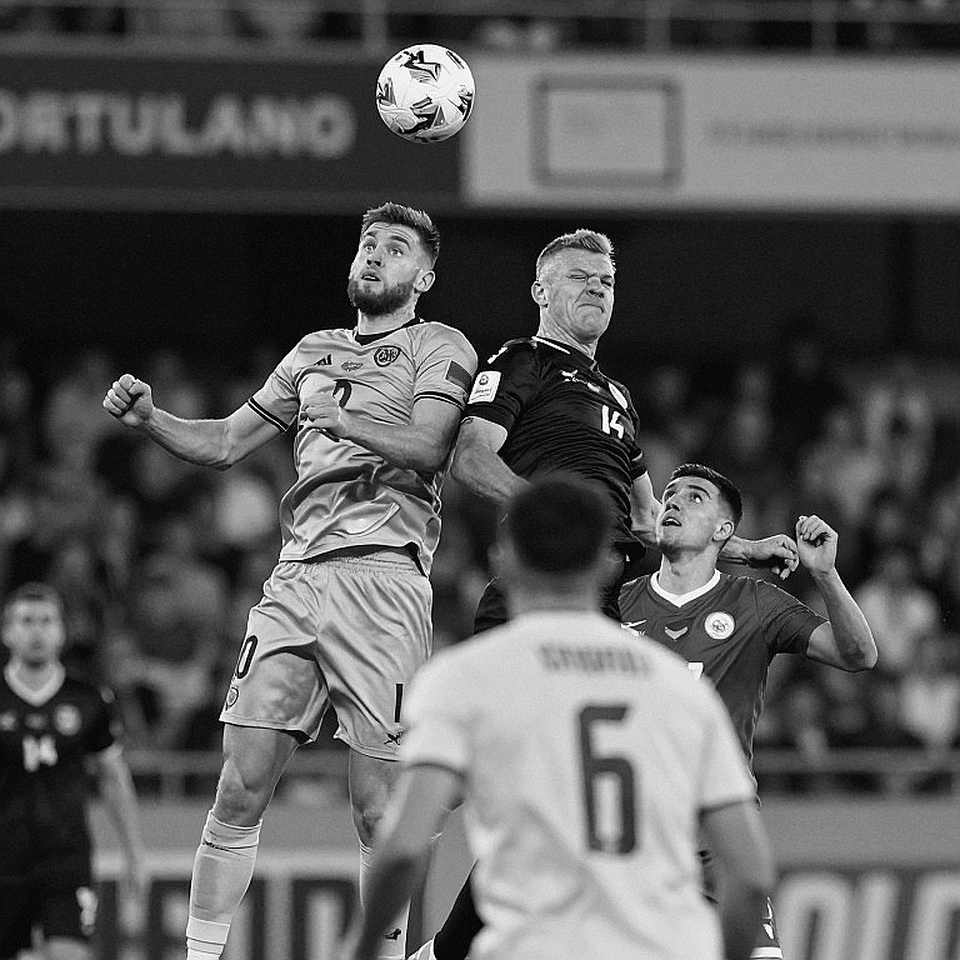 The Third Block in Football's Chain: Ruben van Bommel's 83rd Minute and the First-Mover Audit